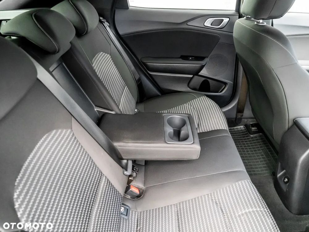 Kia XCeed 1.5 T-GDI M DCT - 23