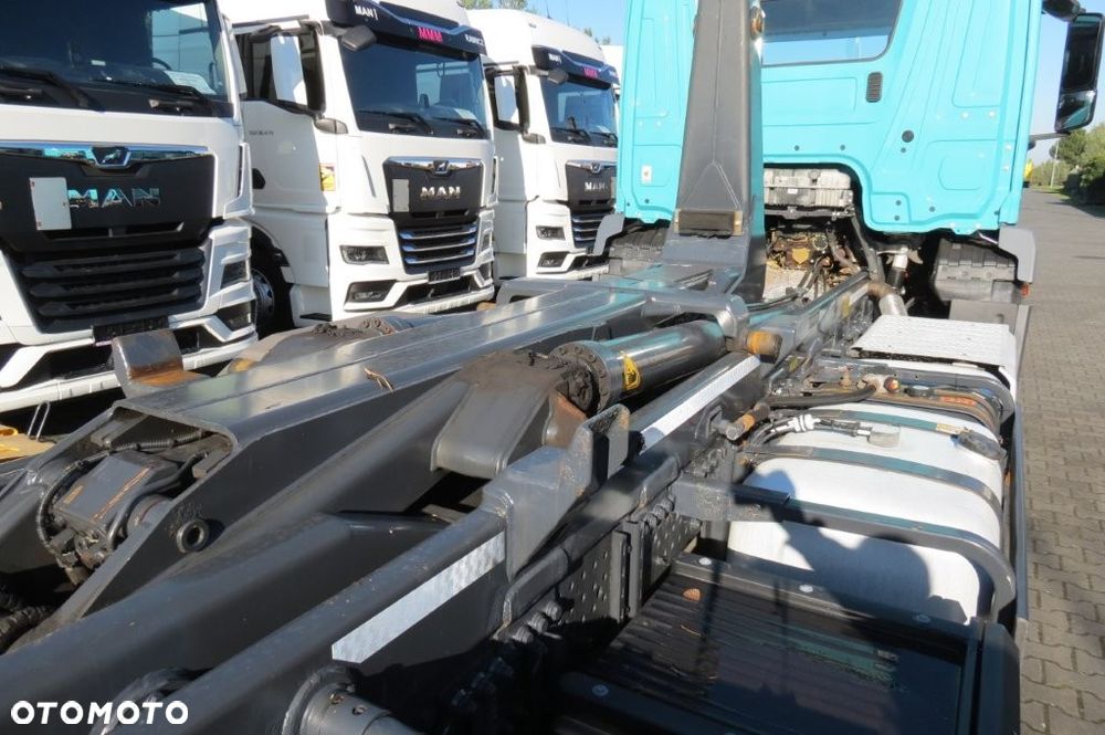 Mercedes-Benz ANTOS 18.350 HAKOWIEC MEILLER 20 T PILOT 1 WŁAŚCICIEL SERWIS SPROWADZONY z Niemiec - 16