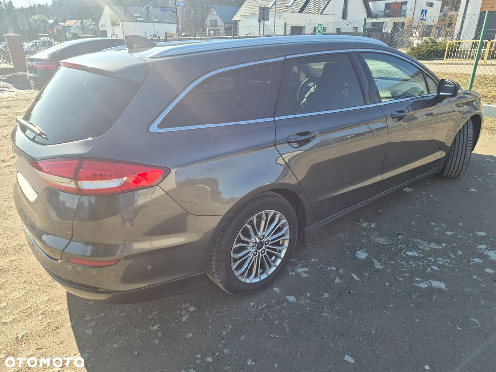 Ford Mondeo 2.0 EcoBlue Titanium - 13