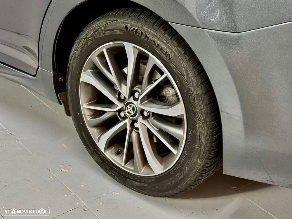 Toyota Avensis Touring Sports 2.0 D-4D Luxury+GPS - 16
