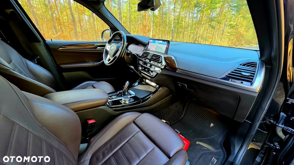 BMW X3 xDrive20d Luxury Line - 14