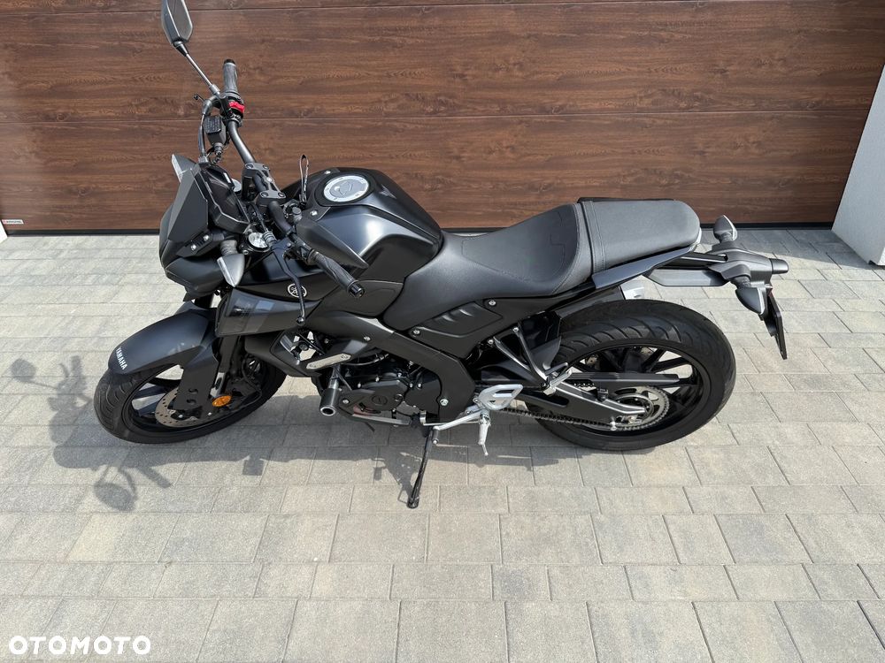 Yamaha MT - 4