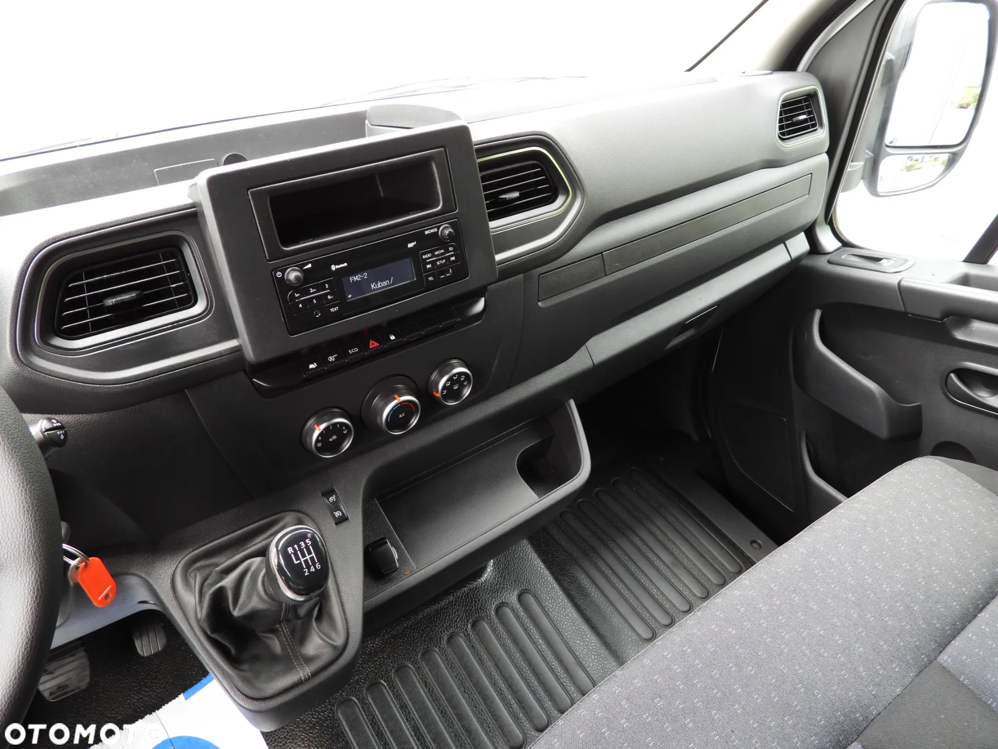 Opel MOVANO  PLANDEKA WINDA 9 PALET WEBASTO TEMPOMAT LEDY PNEUMATYKA KLIMATYZACJA 165KM [ 218790 ] - 32