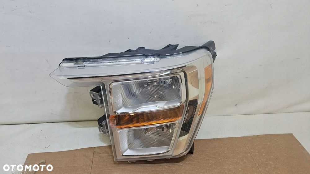 LAMPA LEWA PRZÓD PRZEDNIA FORD F150 USA ZWYKŁA ML34-13D155-AH - 1
