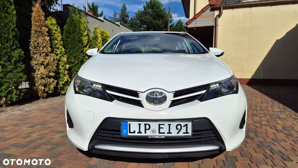 Toyota Auris 1.33 VVT-i Terra - 11