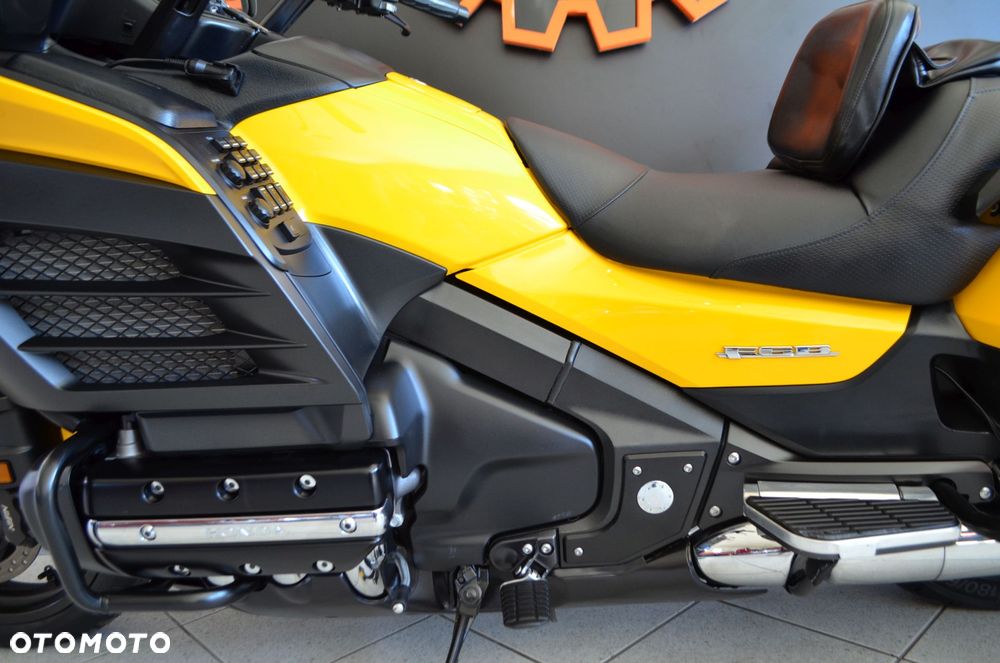 Honda GL - 25