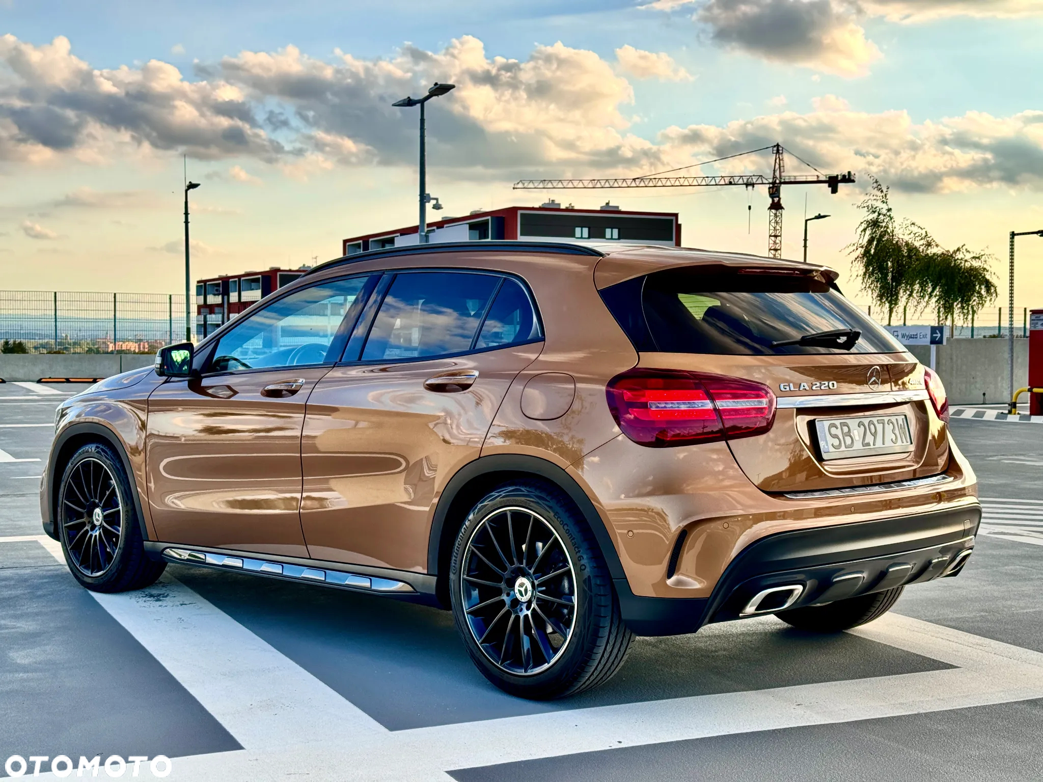 Mercedes-Benz GLA 220 4-Matic AMG Line - 8