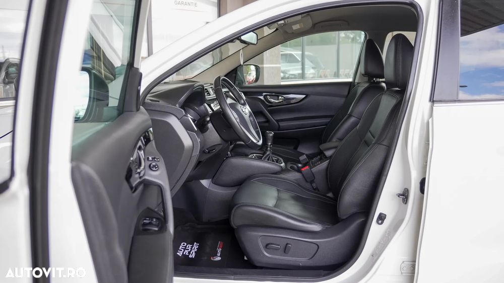 Nissan Qashqai 1.6 DIG-T ACENTA - 26