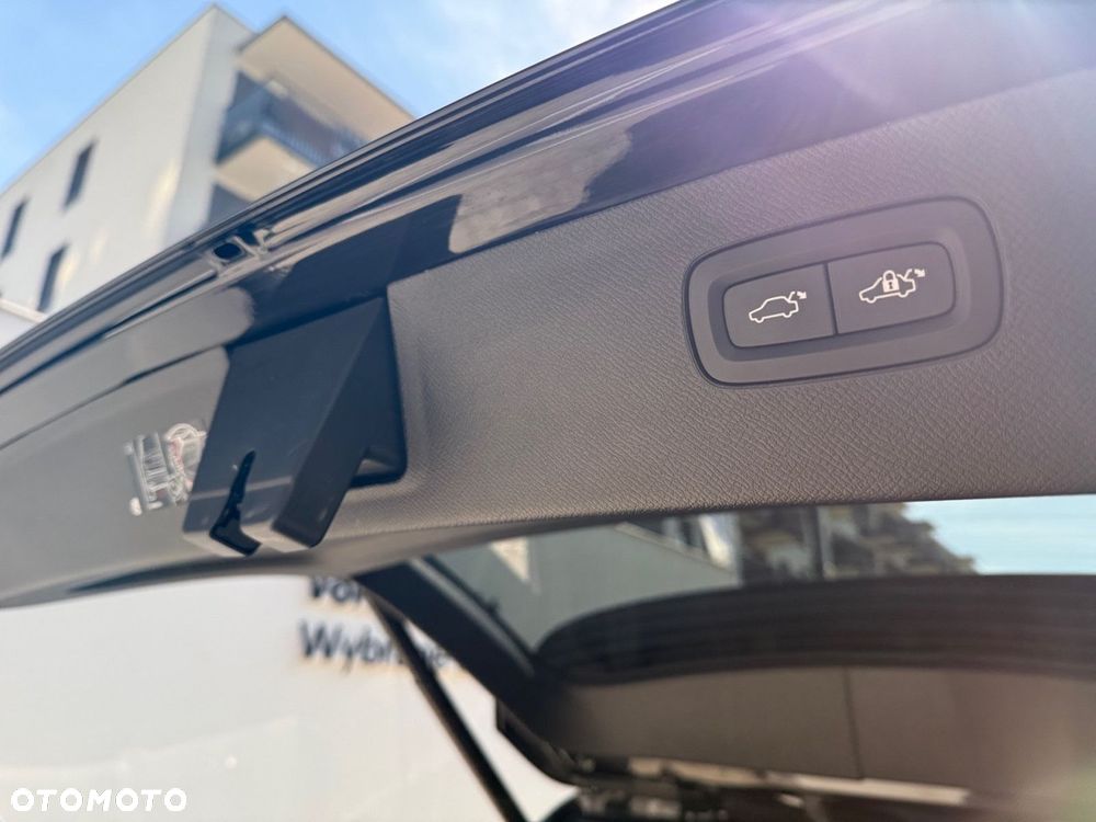 Volvo XC 90 - 29