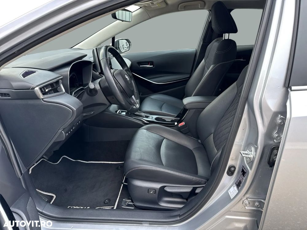 Toyota Corolla Sedan 1.8 HSD Exclusive - 14
