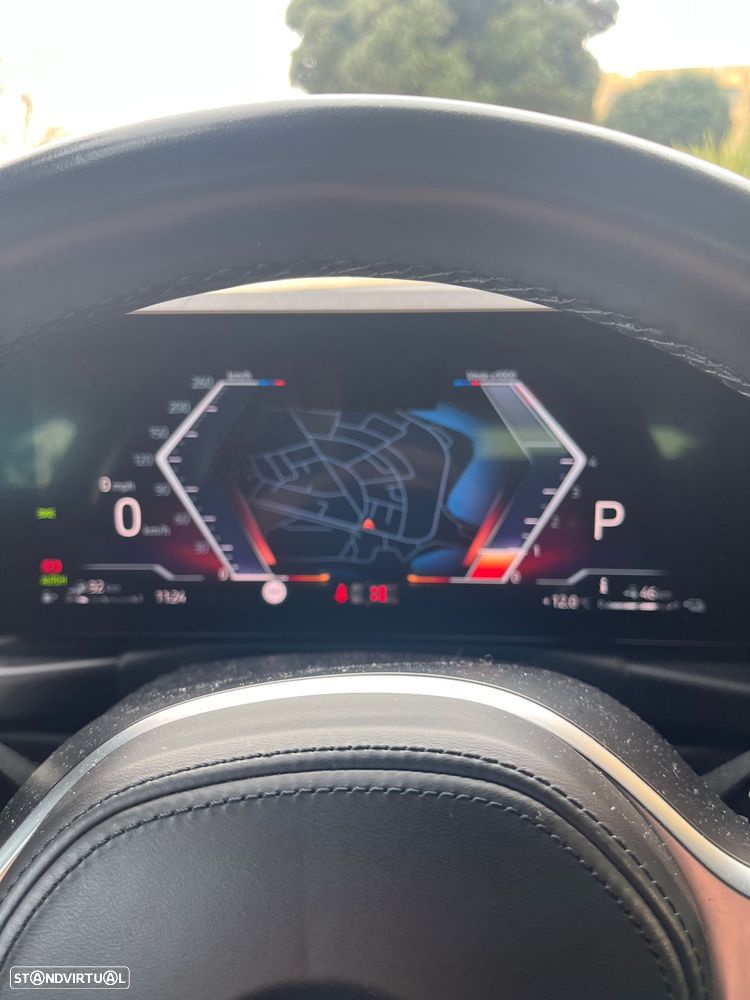 BMW 330 e Aut. M Sport - 20