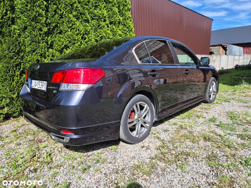 Subaru Legacy 2.5i GT - 6