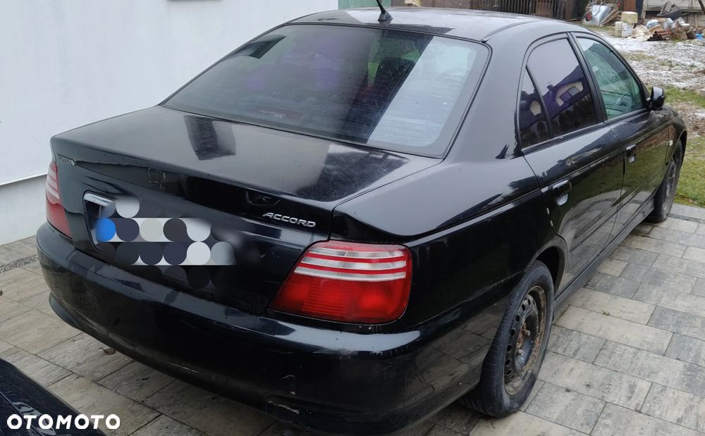 Honda Accord 1.8i LS - 1