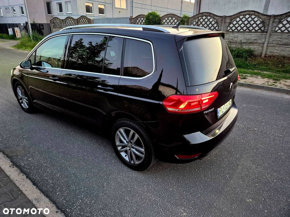 Volkswagen Touran 2.0 TDI BMT Highline DSG - 9