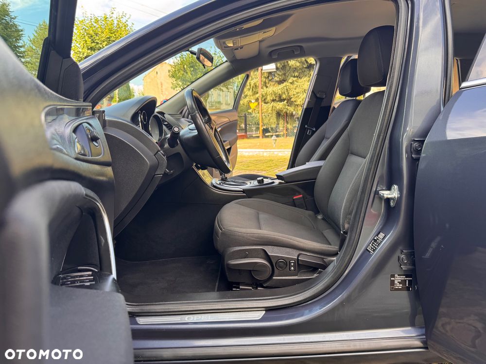 Opel Insignia 2.0 Turbo Automatik Cosmo - 8