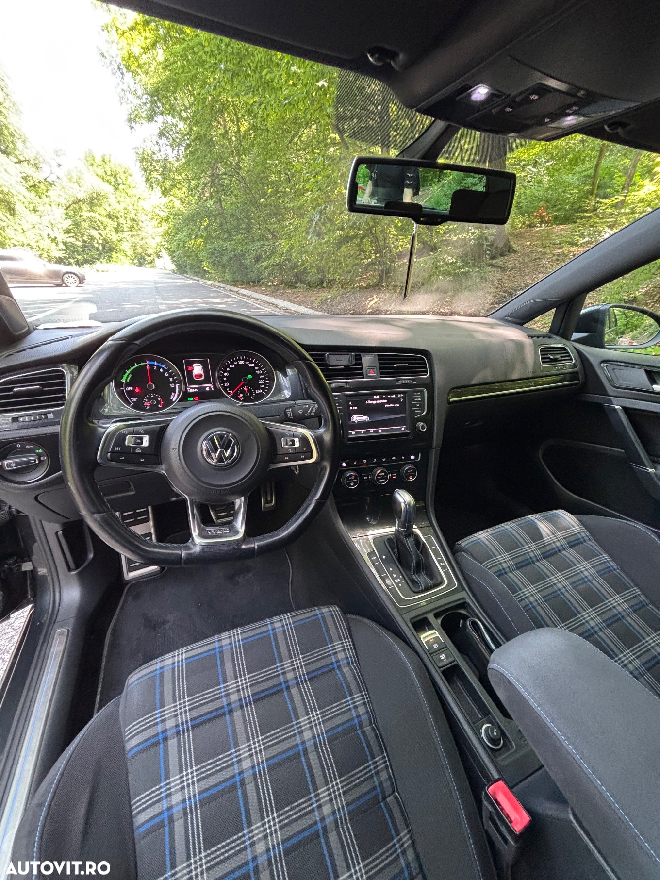 Volkswagen Golf 1.4 TSI DSG Highline - 17