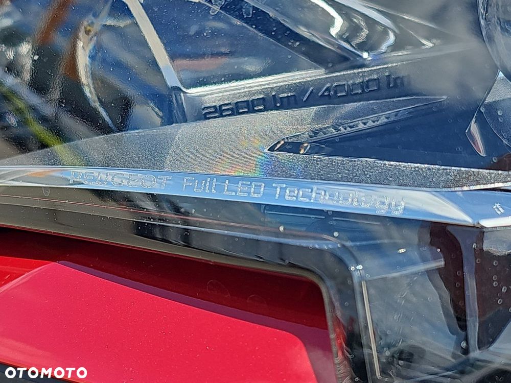 Peugeot 5008 1.6 PureTech GT S&S EAT8 - 11