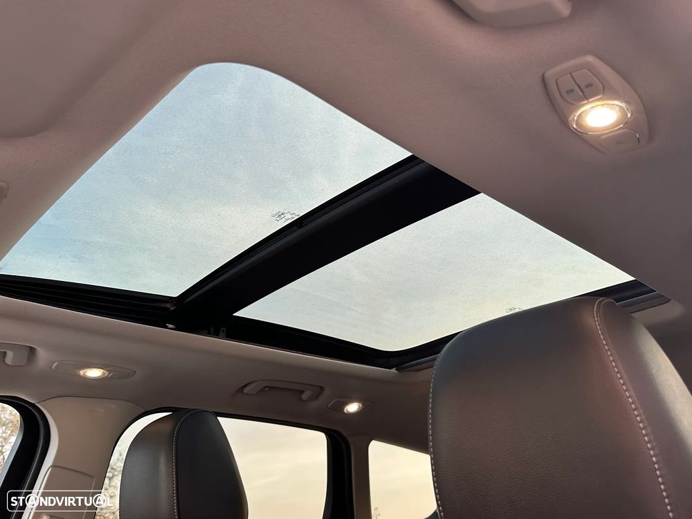 Ford Kuga 2.0 TDCi 4x4 Aut. Titanium - 18