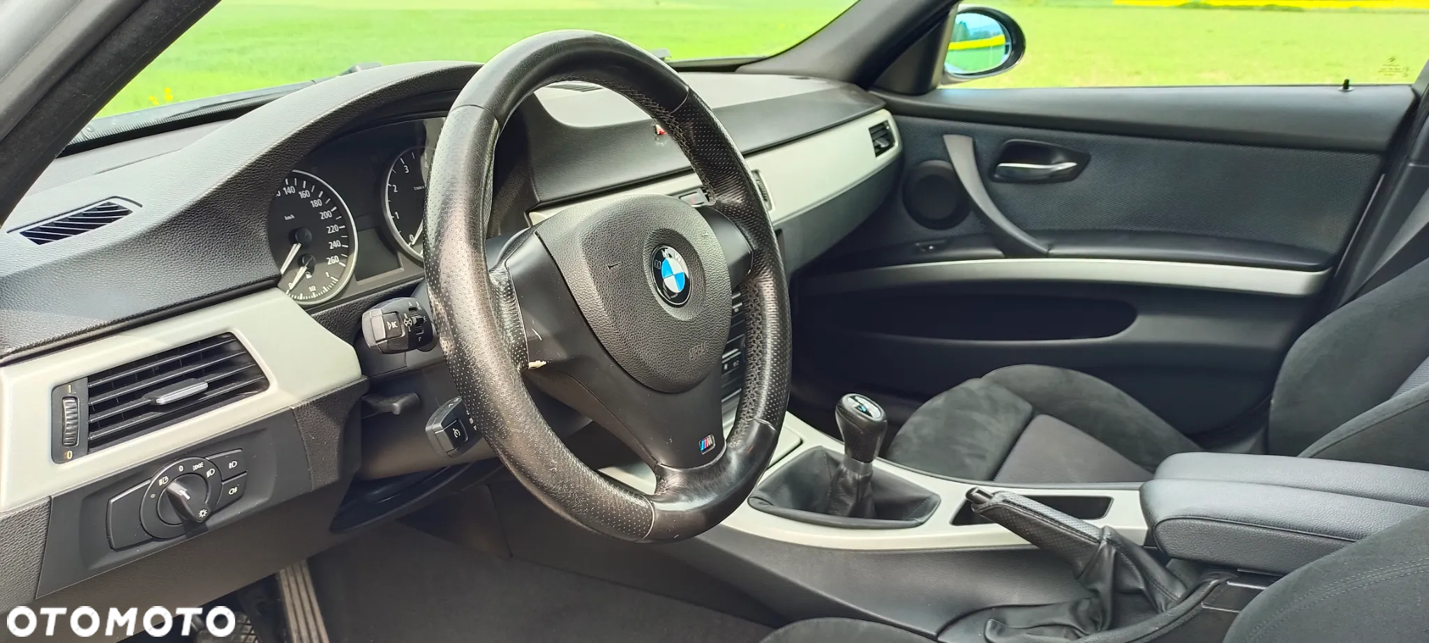 BMW Seria 3 320i - 21