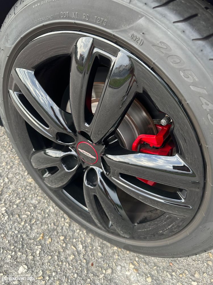 MINI 3 Portas John Cooper Works Auto Desportiva - 11