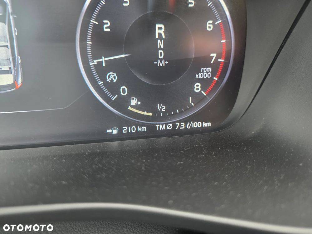 Volvo XC 40 T3 Geartronic Momentum Pro - 16