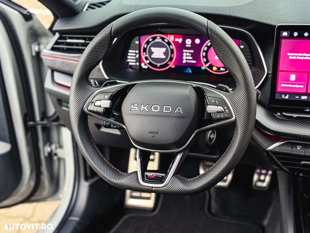 Skoda Octavia 2.0 TSI 265 CP DSG RS - 22