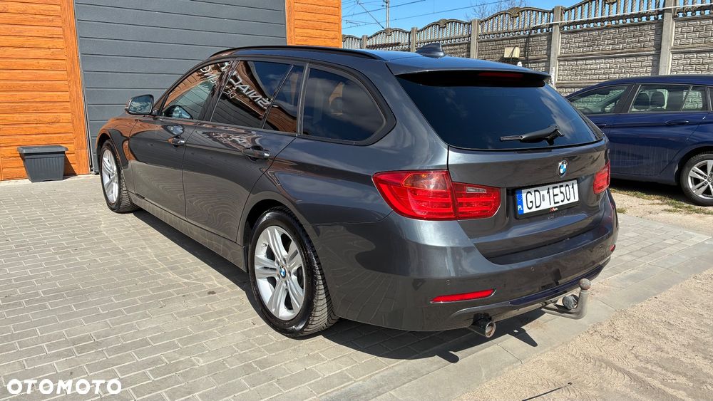 BMW Seria 3 318d Sport Line - 4