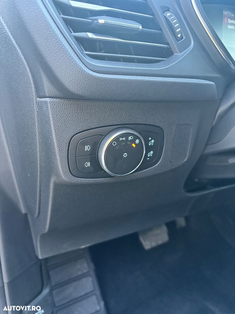 Ford Focus - 9