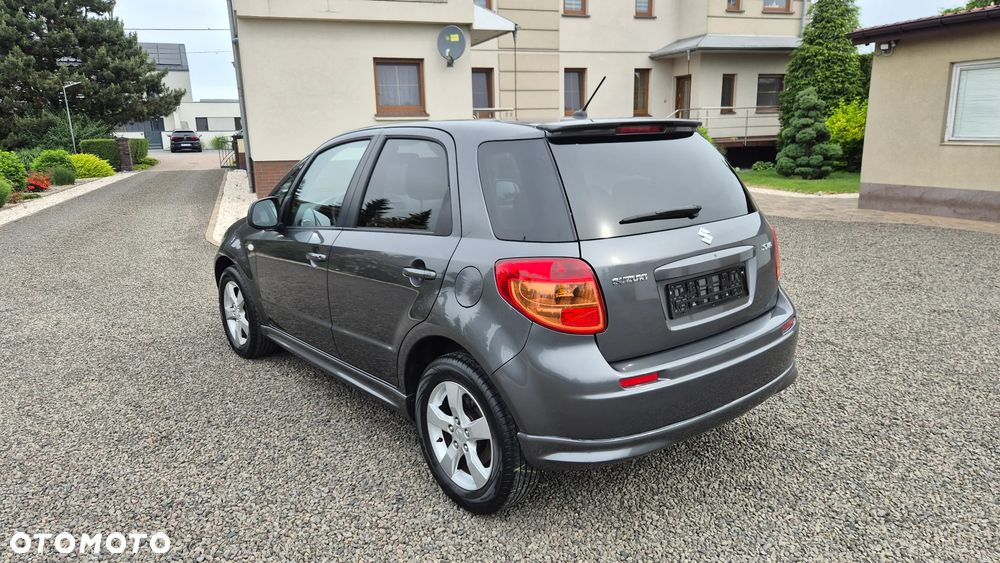 Suzuki SX4 1.6 VVT Streetline 4x2 Club - 5