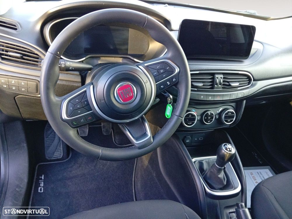 Fiat Tipo Station Wagon 1.0 GSE T3 — fotografia 10