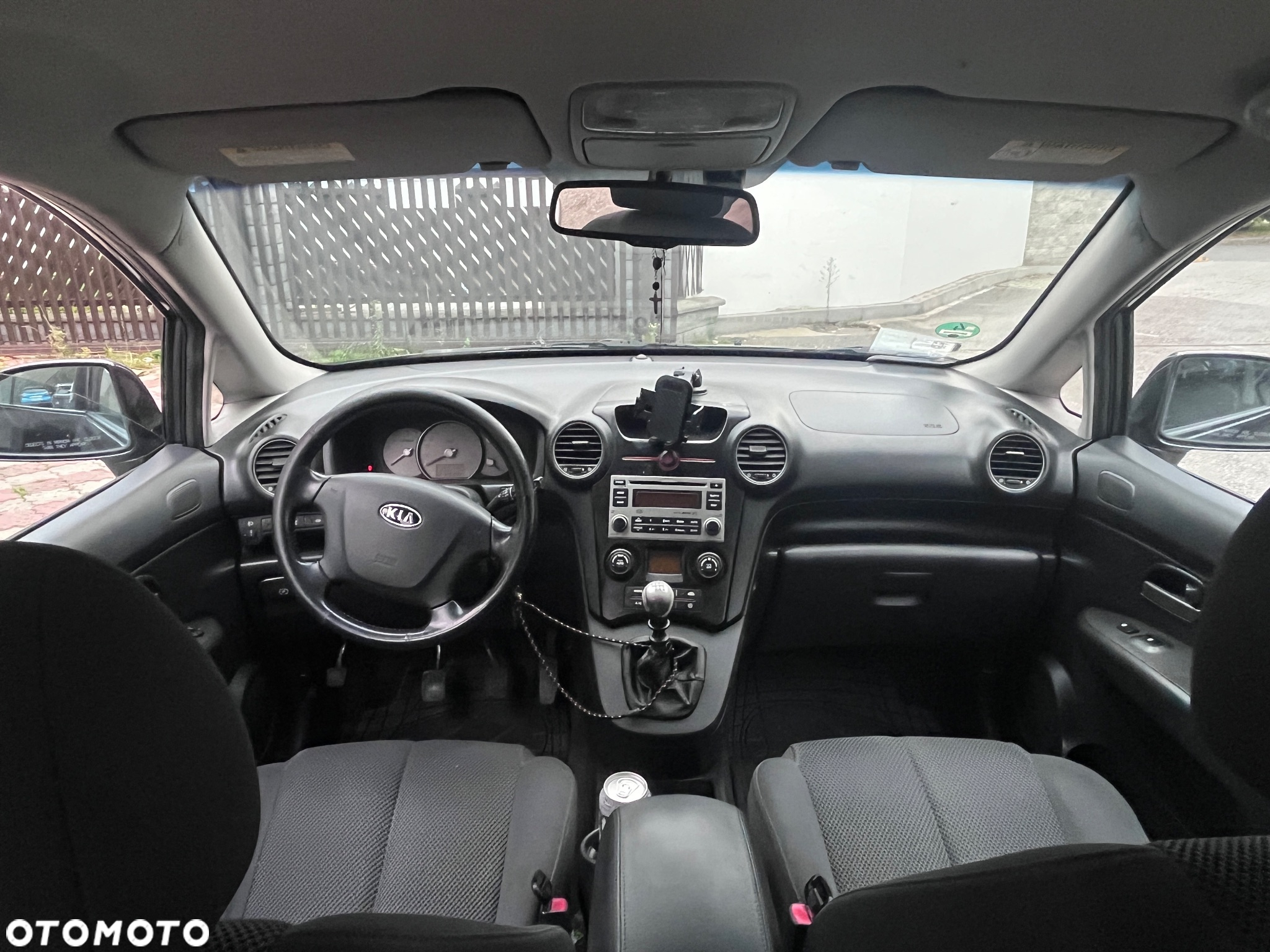 Kia Carens - 3