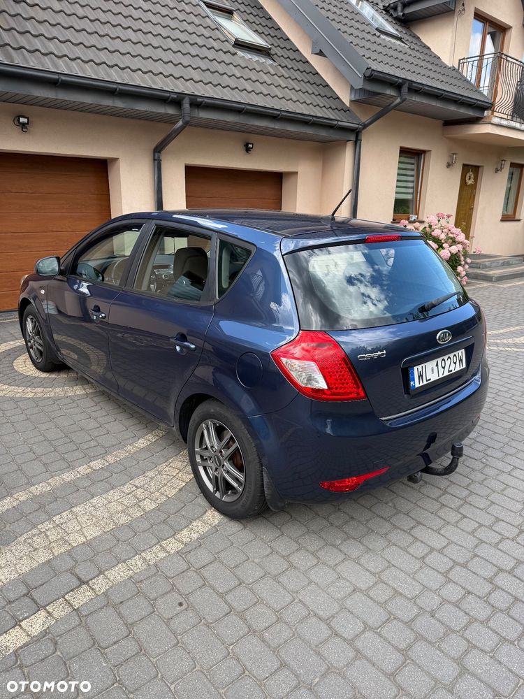 Kia Ceed - 5
