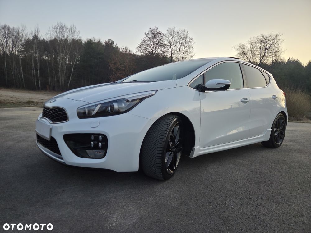 Kia Ceed 1.6 T-GDI GT-Challenge - 12