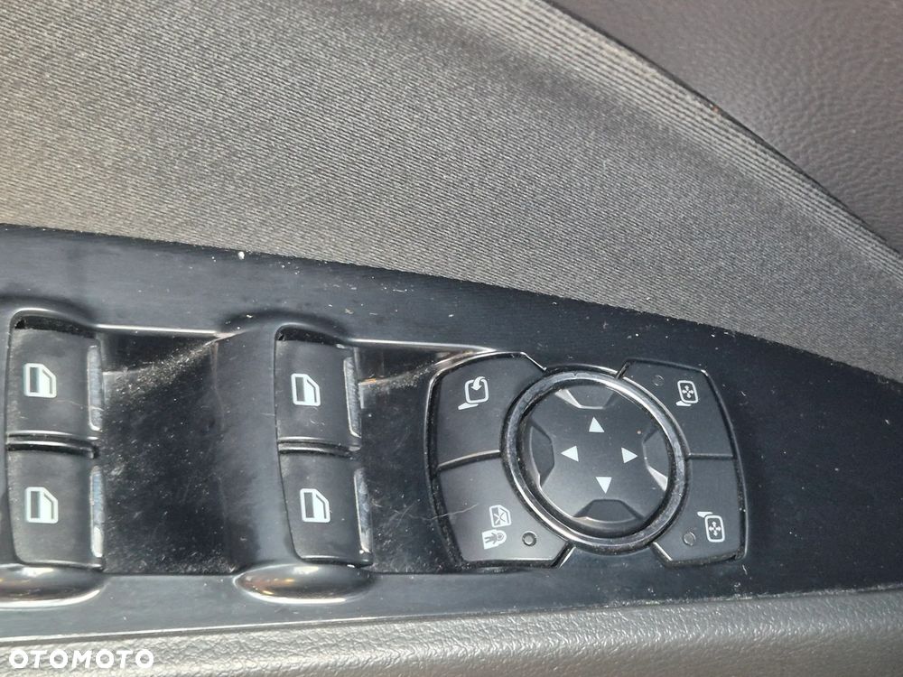 Ford Mondeo - 14
