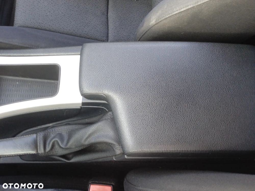 BMW Seria 3 320d DPF Edition Exclusive - 18
