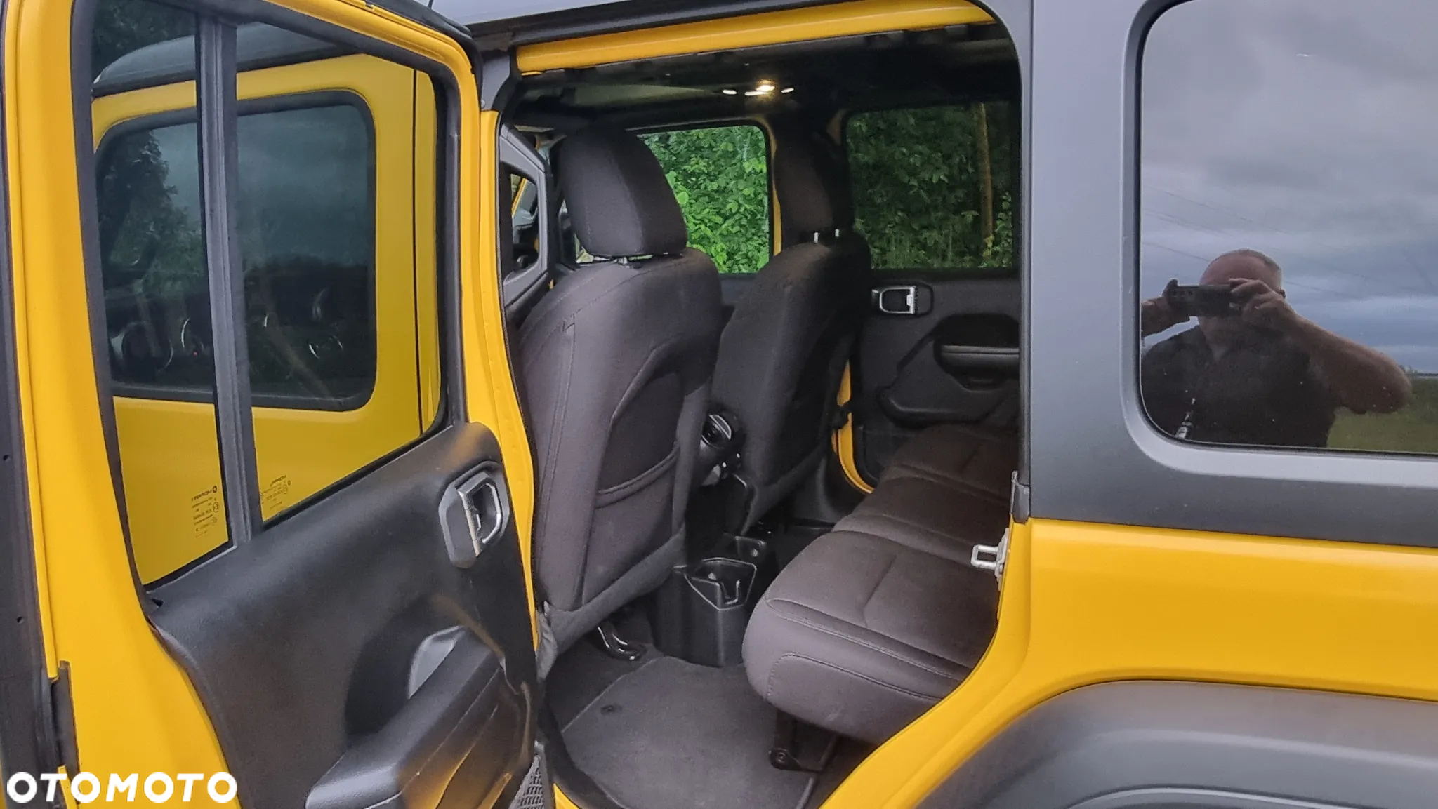 Jeep Wrangler Unlimited GME 2.0 Turbo Sahara - 3