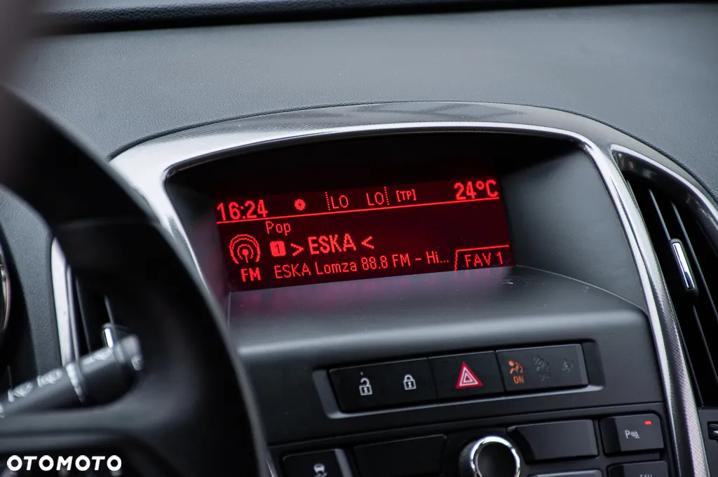 Opel Astra 1.6 Cosmo - 30