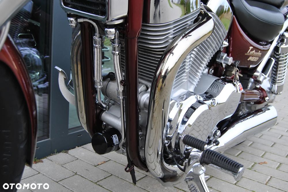 Suzuki Intruder - 29