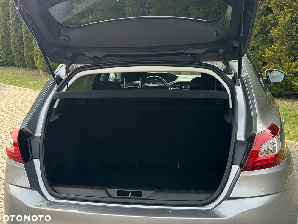 Peugeot 308 - 18
