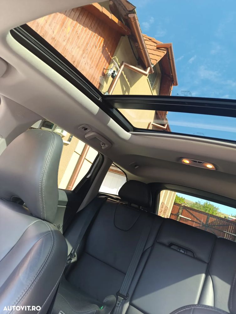 Volvo XC 60 D4 AWD Geartronic Summum - 12