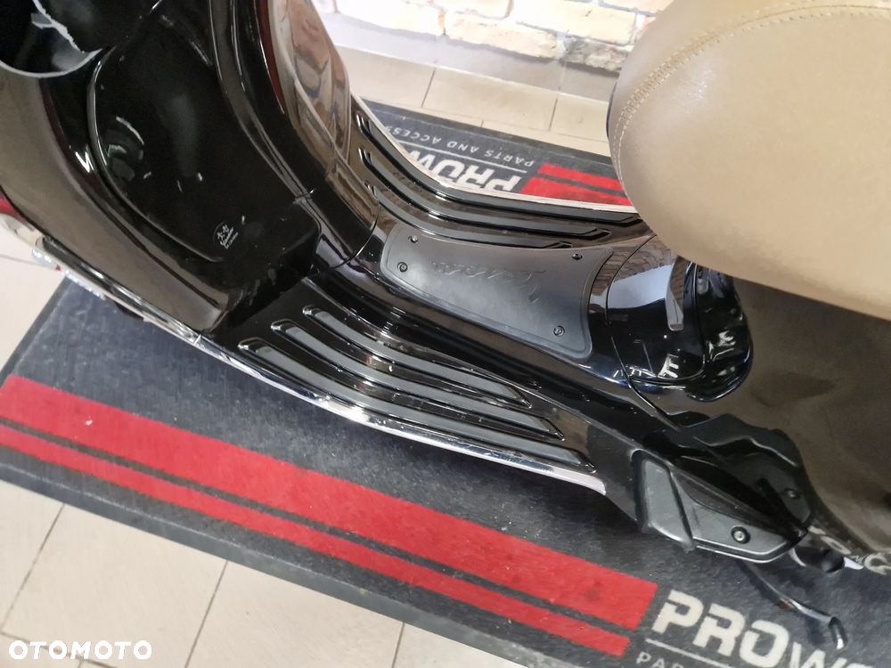 Vespa Primavera - 18