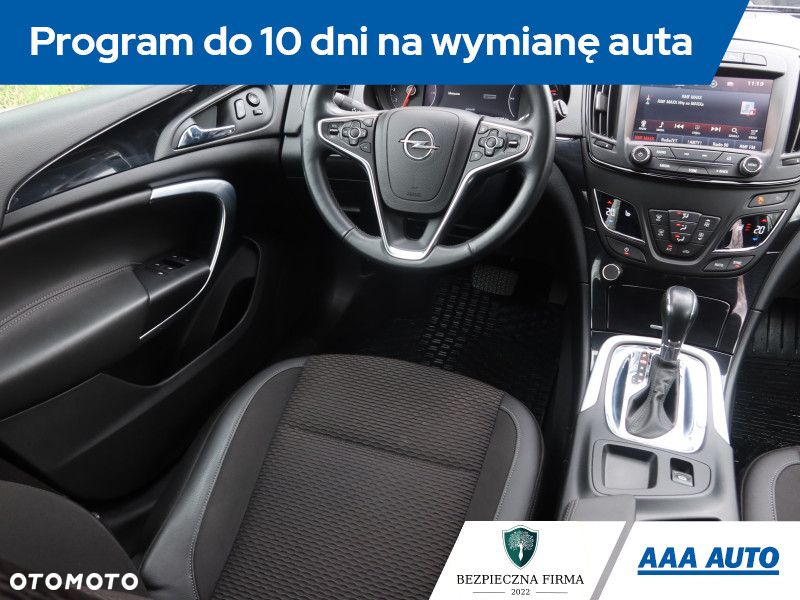 Opel Insignia - 8