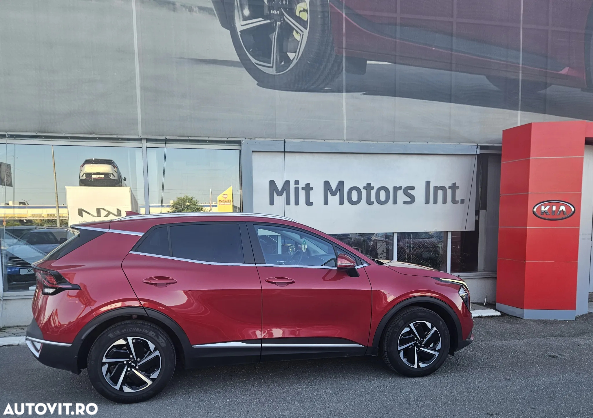 Kia Sportage 1.6 T-GDI HEV 6AT 4x2 Style - 3