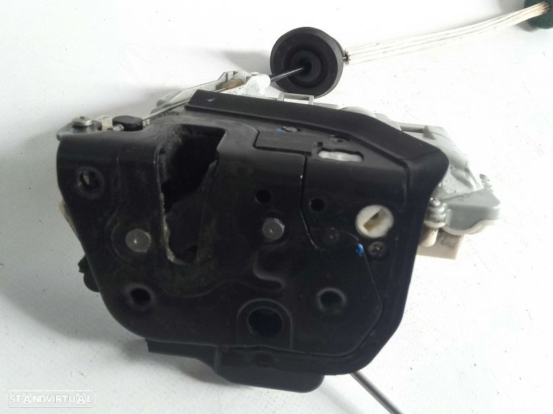 Fechadura / fecho porta frente direito AUDI A6 Allroad (4FH, C6) - 2