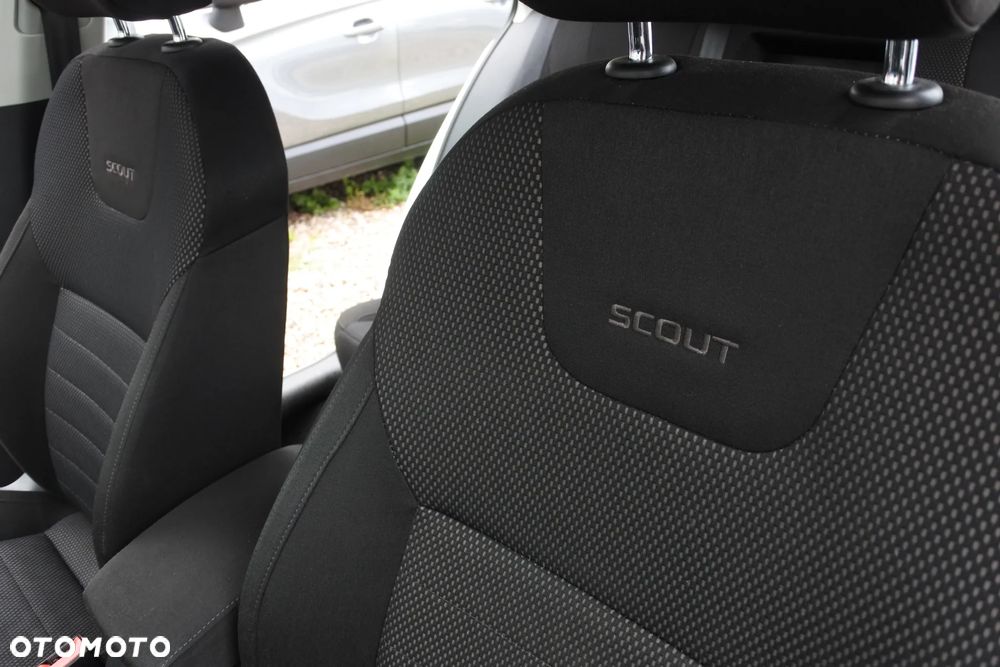 Skoda Octavia Scout 2.0 TDI 4x4 DSG - 12
