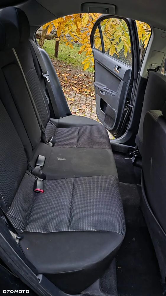 Mitsubishi Lancer 1.8 Invite - 14