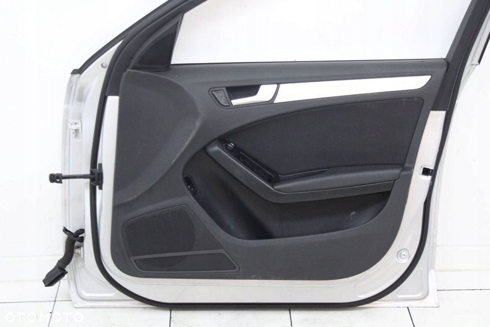 AUDI A4 B8 2007R- DRZWI PRAWY PRAWE PRZÓD PRZEDNIE LX7W - KOD LAKIERU - 7