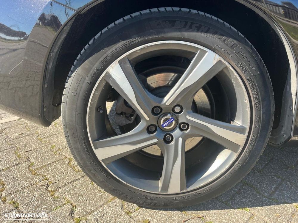 Volvo V60 D6 Twin Engine Geartronic RDesign - 25
