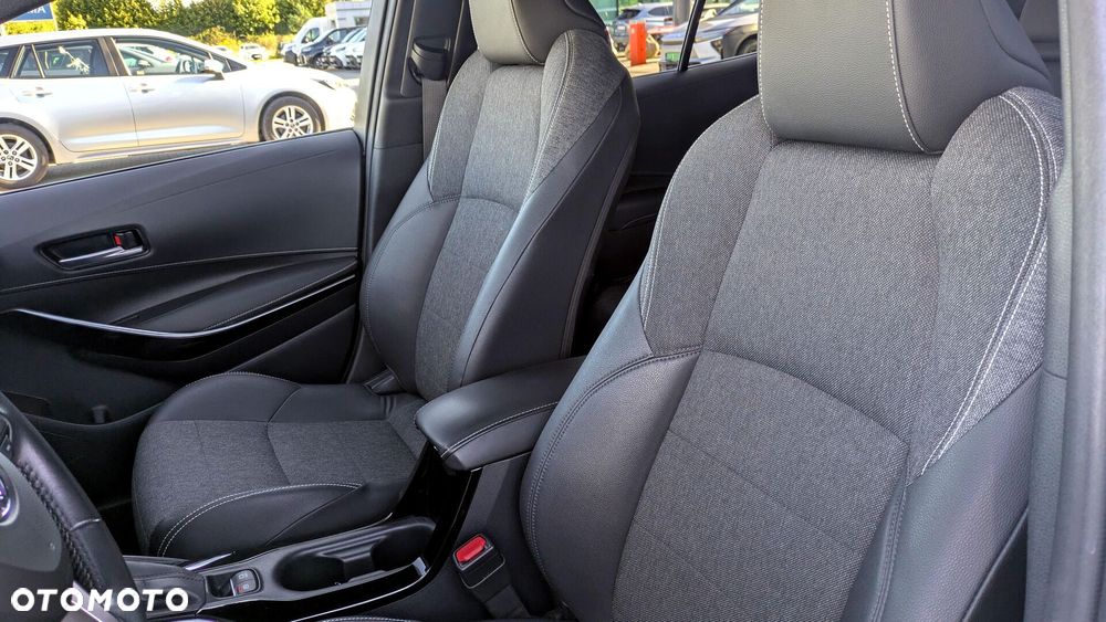 Toyota Corolla 2.0 Hybrid Comfort - 11