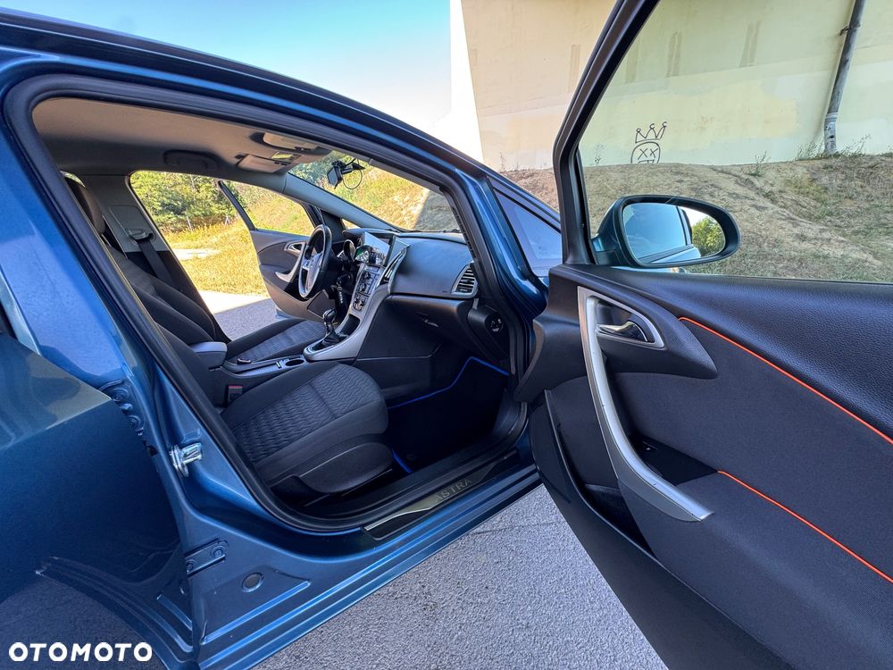 Opel Astra - 40